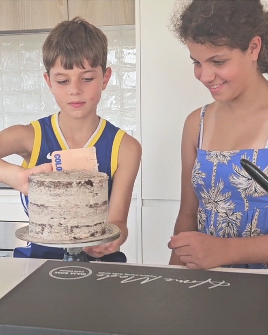 Oreo Cookies & Cream Cake with Mini Chefs
